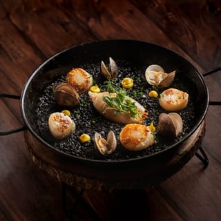 Black paella individual
